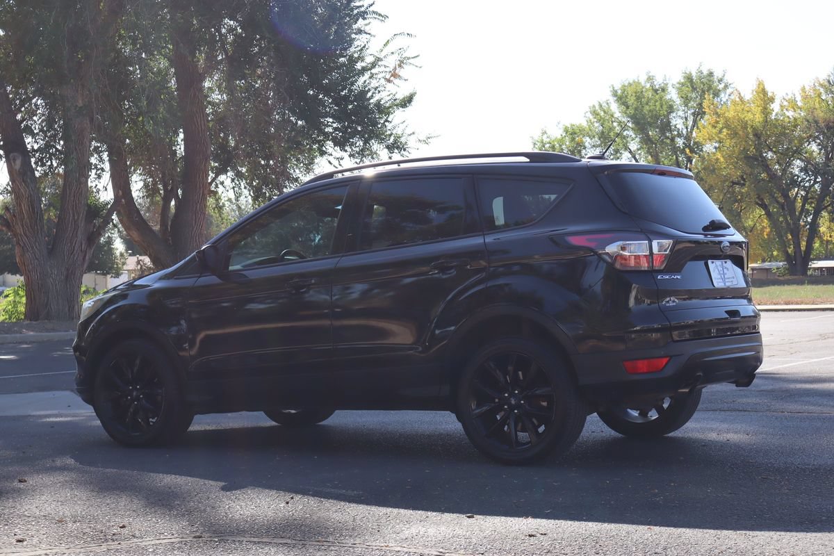 Used 2017 Ford Escape SE w/ Equipment Group 201A AWD/4WD image 7