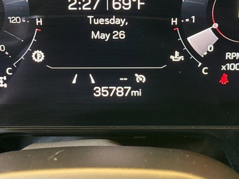 Used 2025 GMC Yukon Denali AWD/4WD image 37