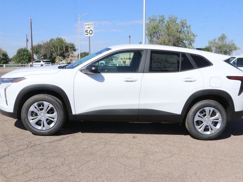 New 2026 Chevrolet Trax LS FWD image 4