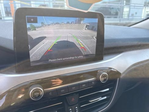 Used 2020 Ford Escape SE FWD image 6