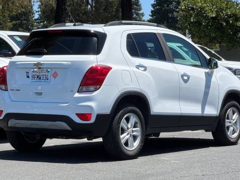 Used 2020 Chevrolet Trax LT w/ LT Convenience Package AWD/4WD image 5