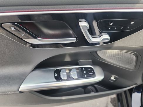 Certified 2025 Mercedes-Benz C 300 C 300 4MATIC image 17