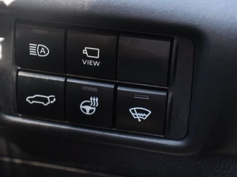 Used 2022 Toyota Highlander Platinum AWD/4WD image 31