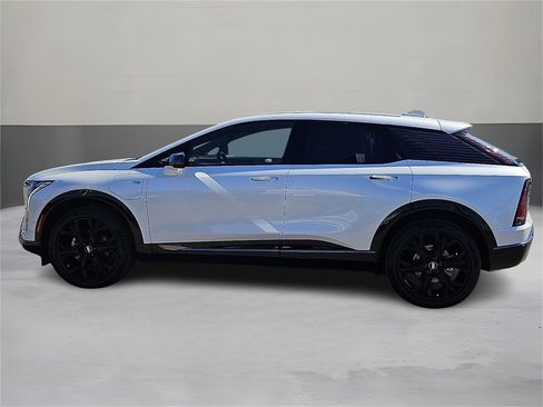 New 2025 Cadillac Optiq Sport 1 w/ LPO, ONYX Package image 2