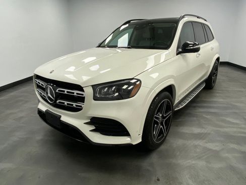 Used 2023 Mercedes-Benz GLS 450 4MATIC image 2