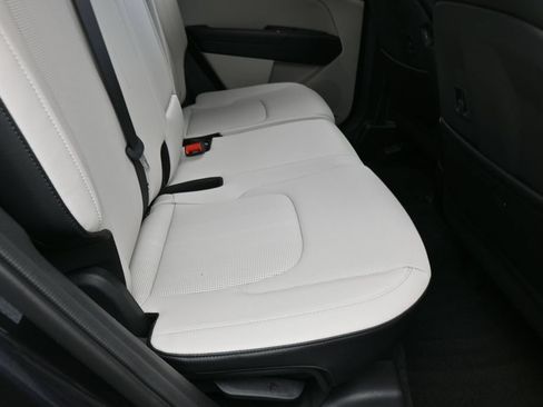 Used 2026 Kia Sportage EX FWD image 39
