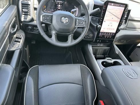 New 2026 RAM 2500 Laramie AWD/4WD image 23