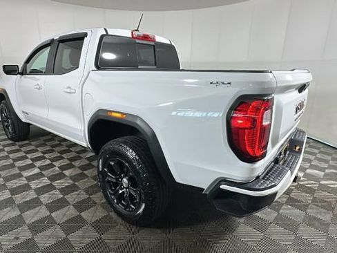 Used 2023 GMC Canyon Elevation w/ Convenience Package AWD/4WD image 4