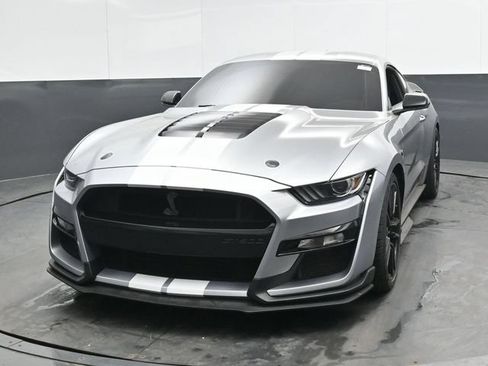 Used 2022 Ford Mustang Shelby GT500 w/ Technology Package RWD image 7