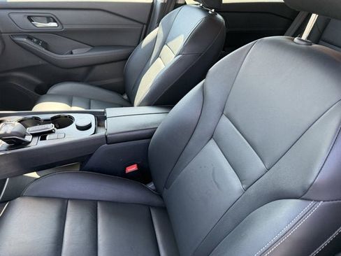 Used 2026 Nissan Rogue SL image 25