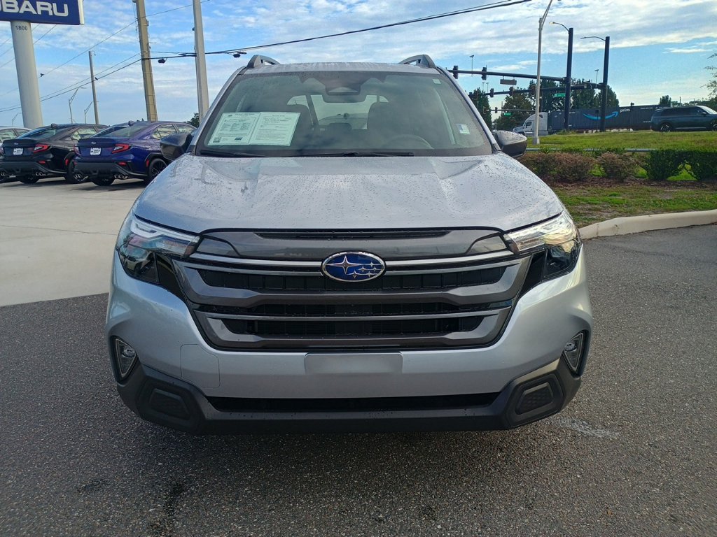 Certified 2025 Subaru Forester Premium AWD/4WD image 2