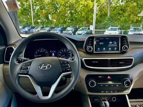 Used 2021 Hyundai Tucson SE FWD image 10