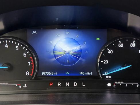 Used 2021 Ford Explorer XLT AWD/4WD image 14