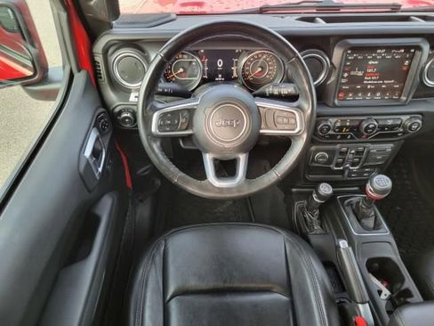Used 2022 Jeep Wrangler Unlimited Sahara AWD/4WD image 11