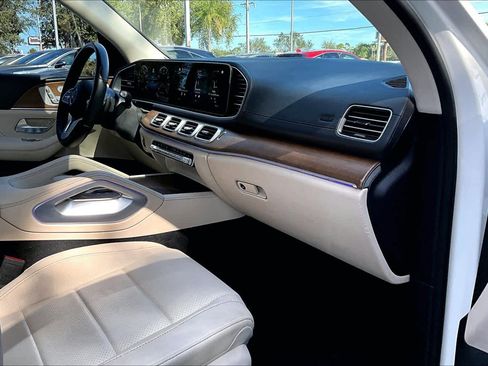 Used 2021 Mercedes-Benz GLS 450 4MATIC image 18