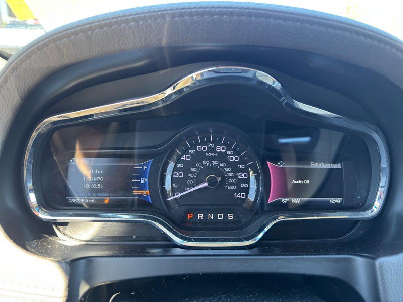 Used 2019 Lincoln MKT AWD image 12