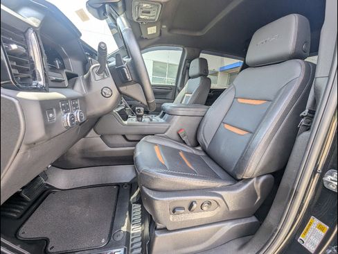 Used 2025 GMC Sierra 1500 AT4 w/ AT4 Premium Package AWD/4WD image 21