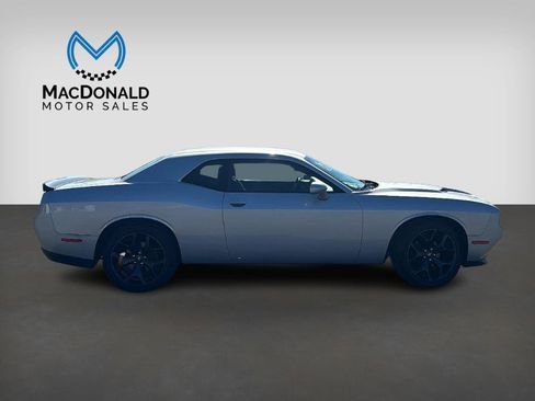 Used 2020 Dodge Challenger SXT w/ Blacktop Package image 8