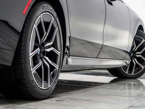 Used 2024 BMW 740i RWD image 23