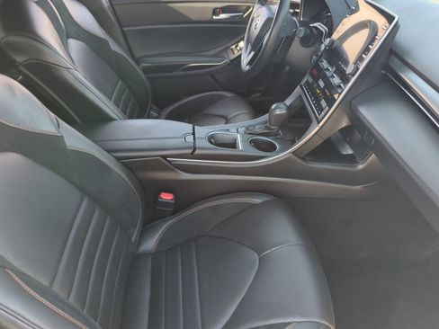 Used 2021 Toyota Avalon XSE FWD image 18