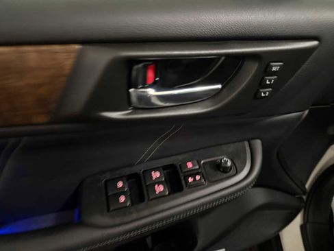 Used 2018 Subaru Outback 2.5i Limited image 21