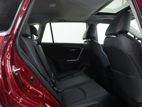 Used 2025 Toyota RAV4 Limited image 12