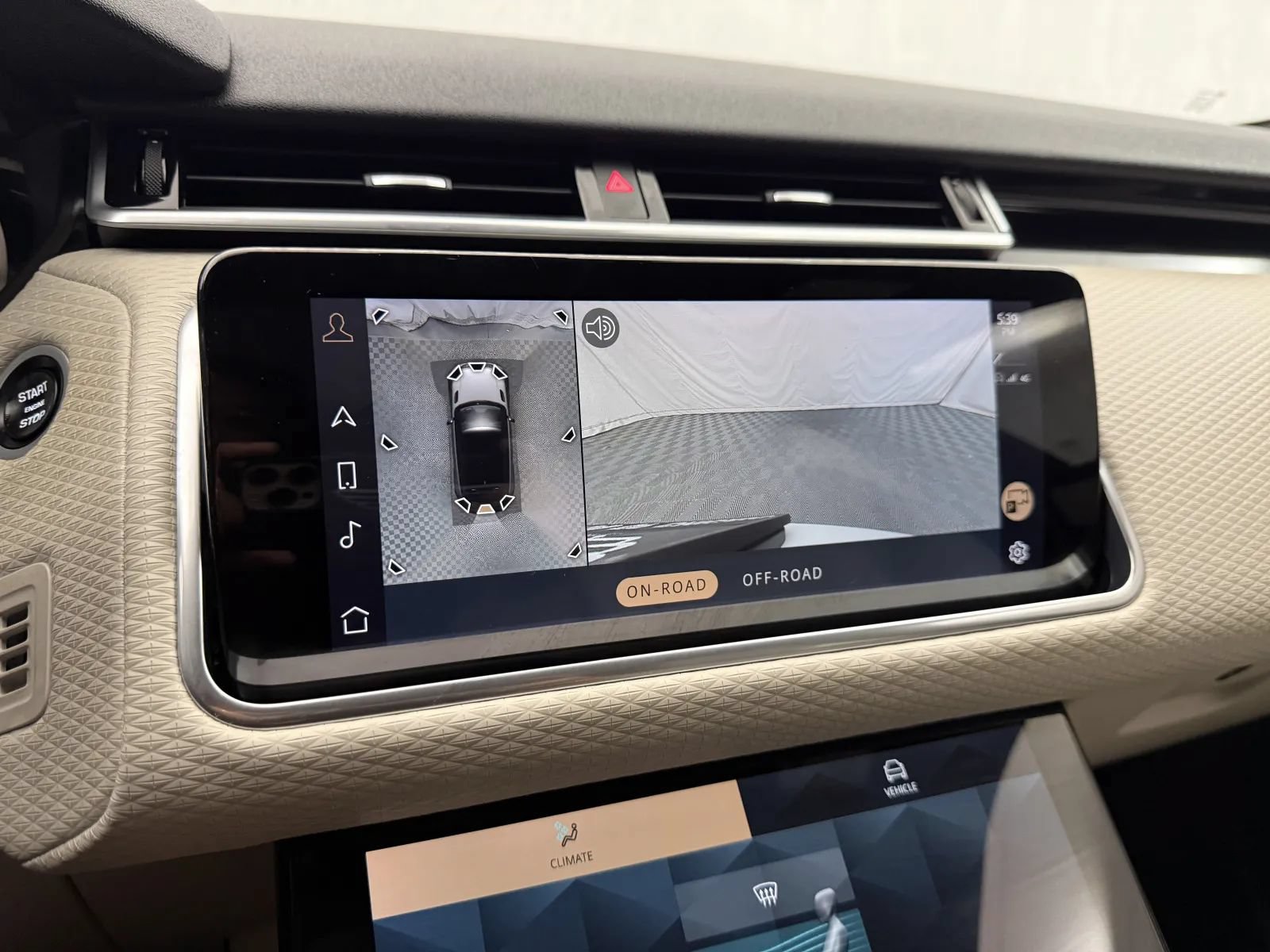 Used 2021 Land Rover Range Rover Velar R-Dynamic S AWD/4WD image 21