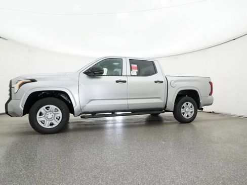 New 2026 Toyota Tundra SR image 18