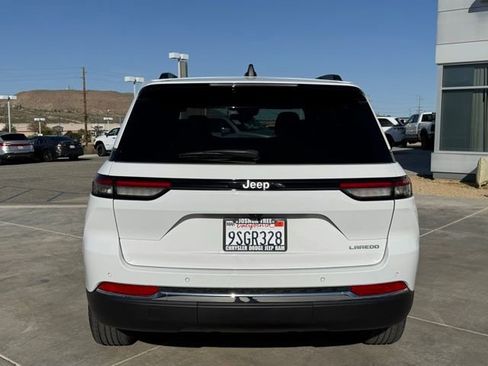 New 2025 Jeep Grand Cherokee Laredo w/ Trailer Tow Package image 5