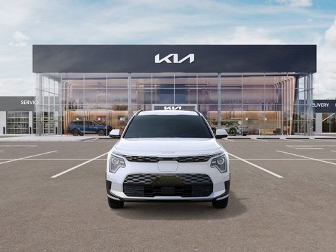 New 2025 Kia Niro Wind image 2
