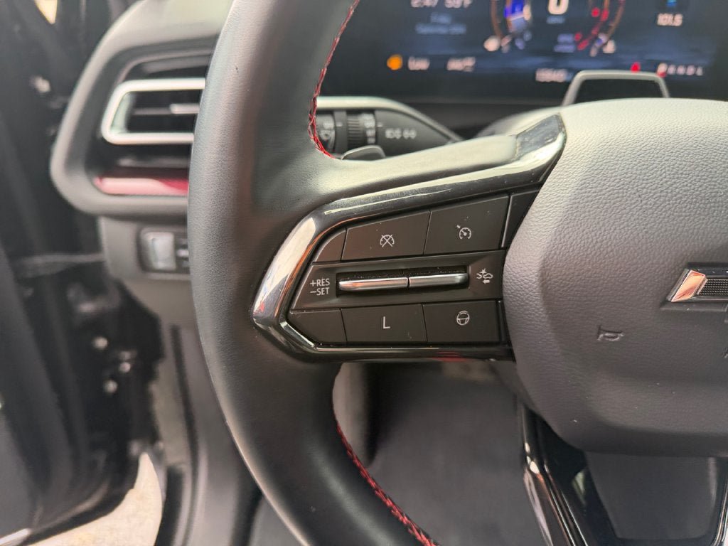 Used 2024 Chevrolet Traverse RS AWD/4WD image 16