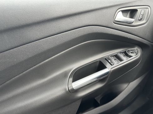 Used 2013 Ford Escape SE image 39