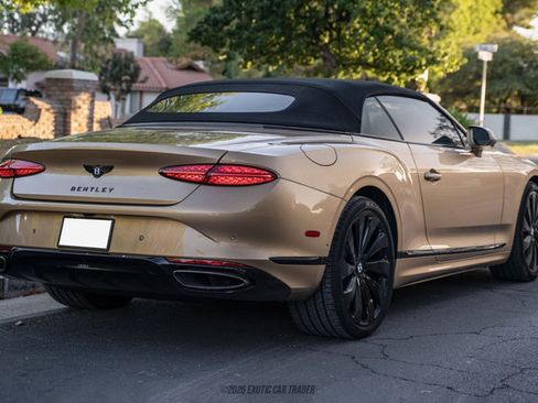 Used 2026 Bentley Continental GTC AWD/4WD image 16
