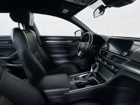 Used 2020 Honda Accord Sport image 27
