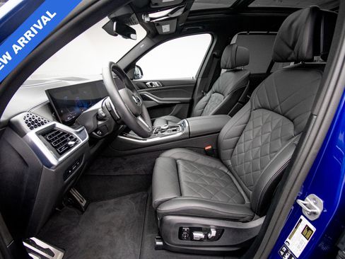 Used 2026 BMW X5 M60i AWD/4WD image 11