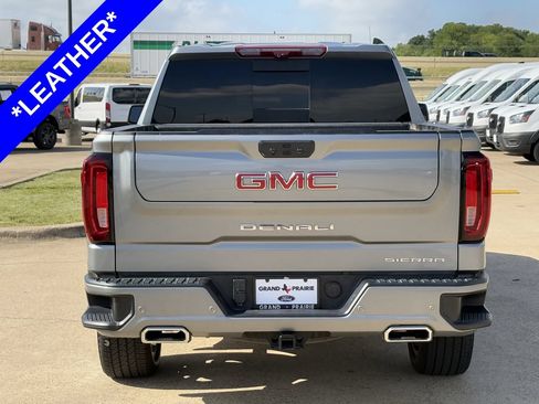 Used 2024 GMC Sierra 1500 Denali w/ Denali Reserve Package AWD/4WD image 7