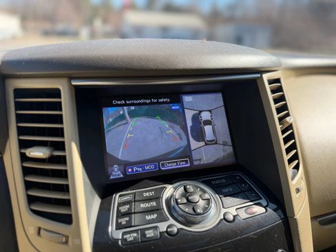 Used 2014 INFINITI QX70 3.7 Sport Utility 4D w/ Premium Package image 33