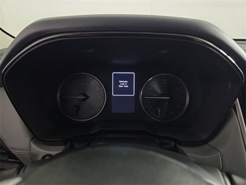 Certified 2025 Subaru Outback Premium image 11