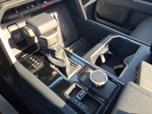 Used 2024 Toyota Tundra Limited w/ Power Package image 18