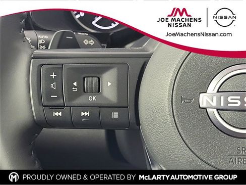 New 2025 Nissan Pathfinder SV image 15