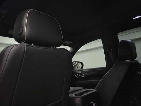 Used 2023 GMC Yukon SLT RWD image 15
