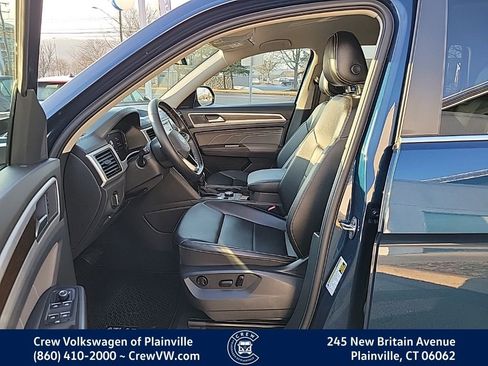 Certified 2022 Volkswagen Atlas SE image 13