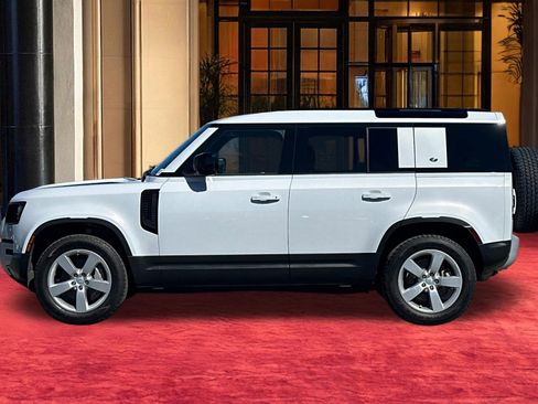Certified 2023 Land Rover Defender 110 SE image 3