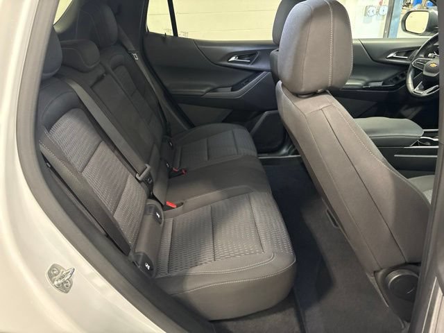 Used 2025 Chevrolet Equinox LT AWD/4WD image 33