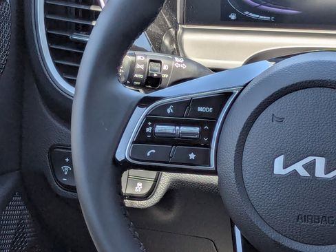 New 2026 Kia Seltos S image 17