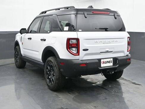 New 2025 Ford Bronco Sport Badlands image 8