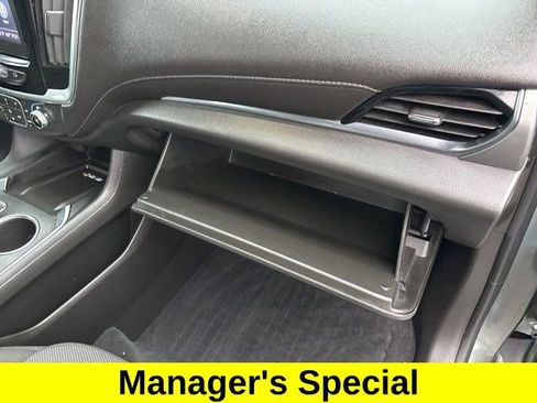 Used 2022 Chevrolet Traverse LT w/ LPO, Floor Liner Package image 44