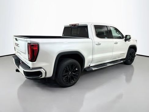 Used 2023 GMC Sierra 1500 Denali w/ Technology Package AWD/4WD image 7