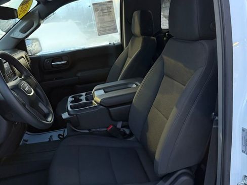 Used 2026 GMC Sierra 1500 Pro w/ Pro Value Package image 9