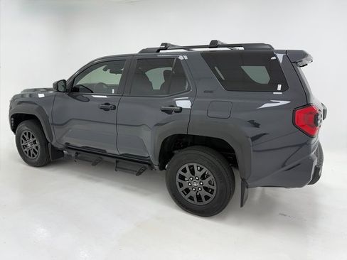 Used 2025 Toyota 4Runner SR5 image 37